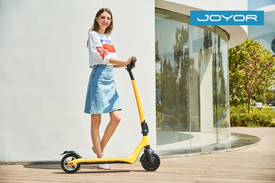 Joyor F5S+ Electric Scooter black and white 3